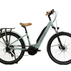 Image du vélo électrique Granville E-Absolute 34+ vert d'eau, alliant un design captivant et des performances remarquables. Une combinaison parfaite de style, de puissance et de confort pour des déplacements urbains exceptionnels