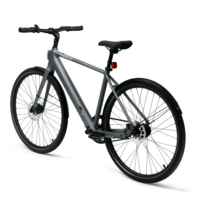 Vélo électrique Tenways CGO600 PRO avec moteur Mivice M070 de 250W, 3 niveaux d'assistance, autonomie de 100 km, poids de 16 kg, roues de 28 pouces. Disponible en gris. Phares et feu arrière intégrés. Bluetooth activé.