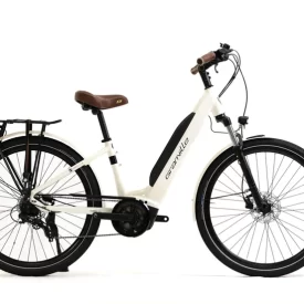 Image du vélo électrique Granville E-Absolute 35+ pearl ivory, alliant un design captivant et des performances remarquables. Une combinaison parfaite de style, de puissance et de confort pour des déplacements urbains exceptionnels